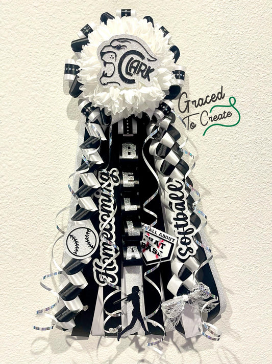 Single Homecoming Mum